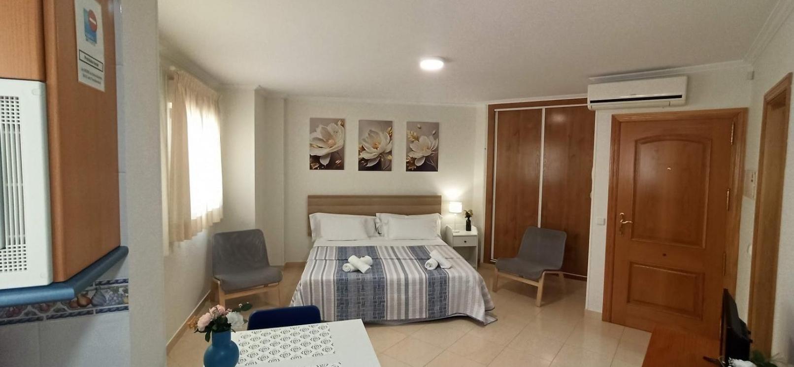 Apartamentos Amat - Only Adult - Playa El Bajondillo Torremolinos Exterior foto